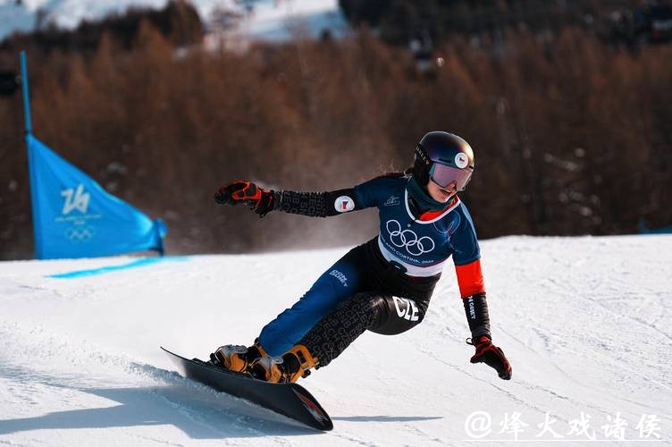 冬奥会单板滑雪女子平行大回转 捷克选手夺冠 冬奥会单板滑雪女子平行大回转 捷克选手夺冠